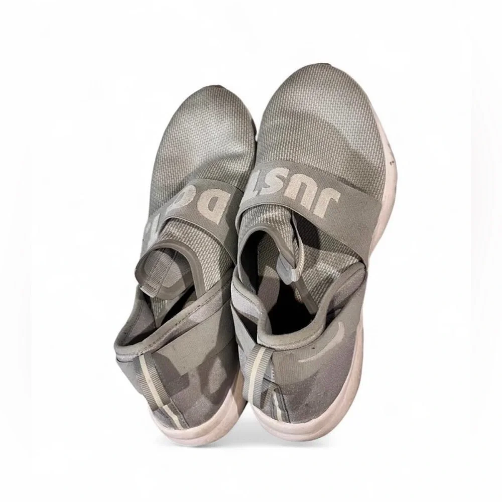 Nike Flex Gray Slip-On Sneakers
